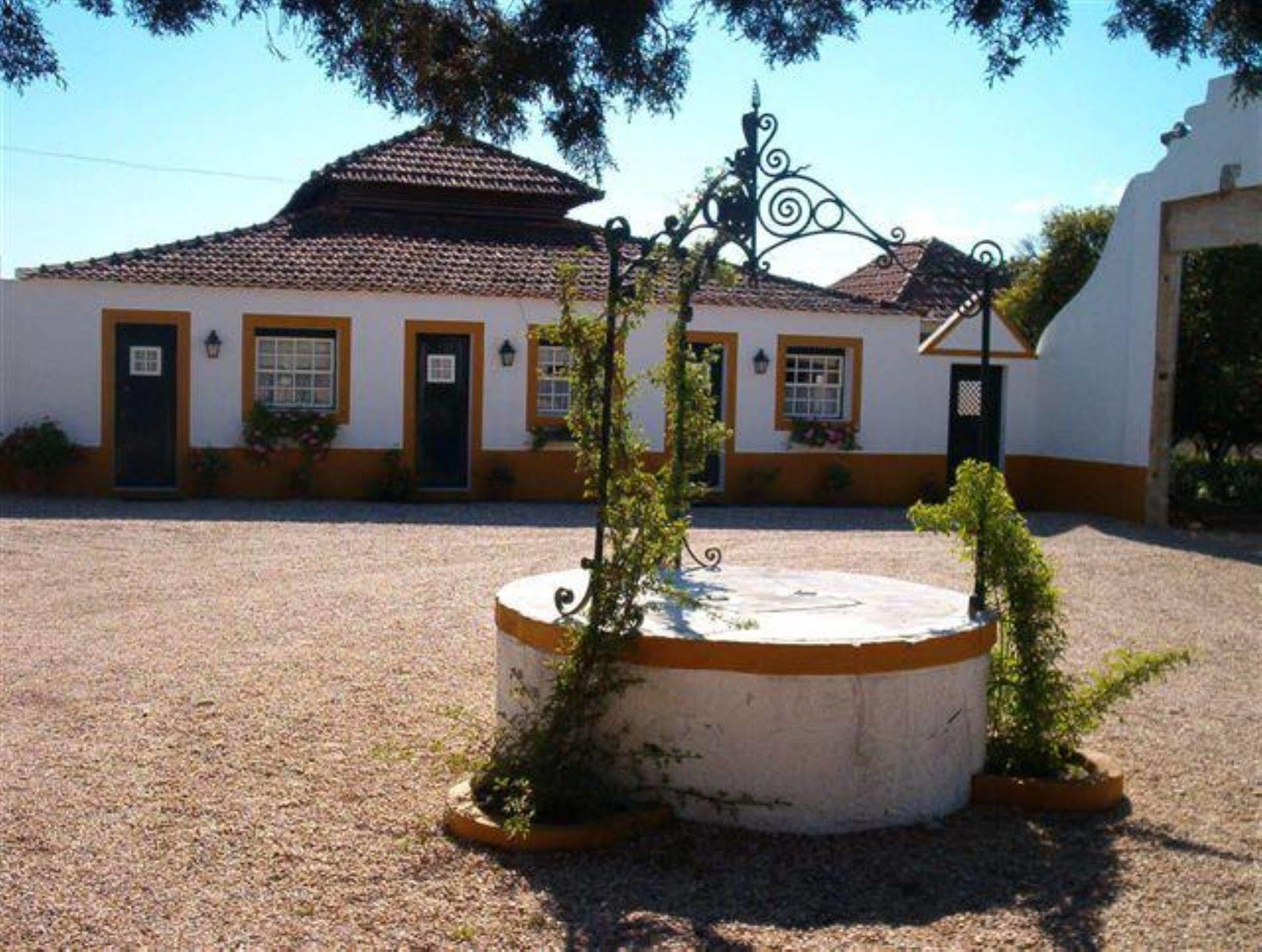 Quinta Do Casalinho Guest House Almeirim Exterior foto